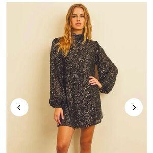 Dress Forum S Women's Elegant Black and Gold Sequin Party Holiday Festive Dress